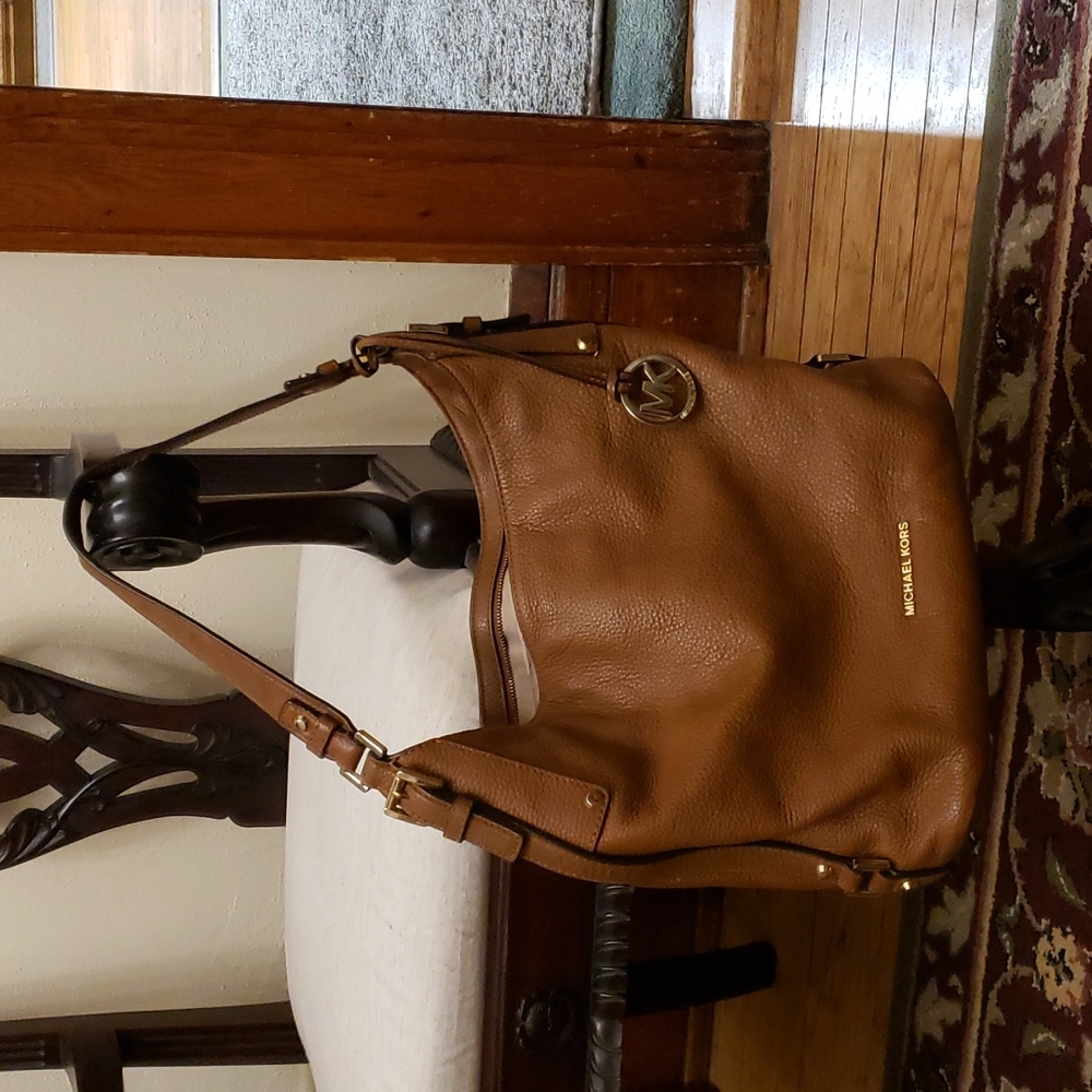Micheal Kors Bedford Leather Hobo Shoulder Bag